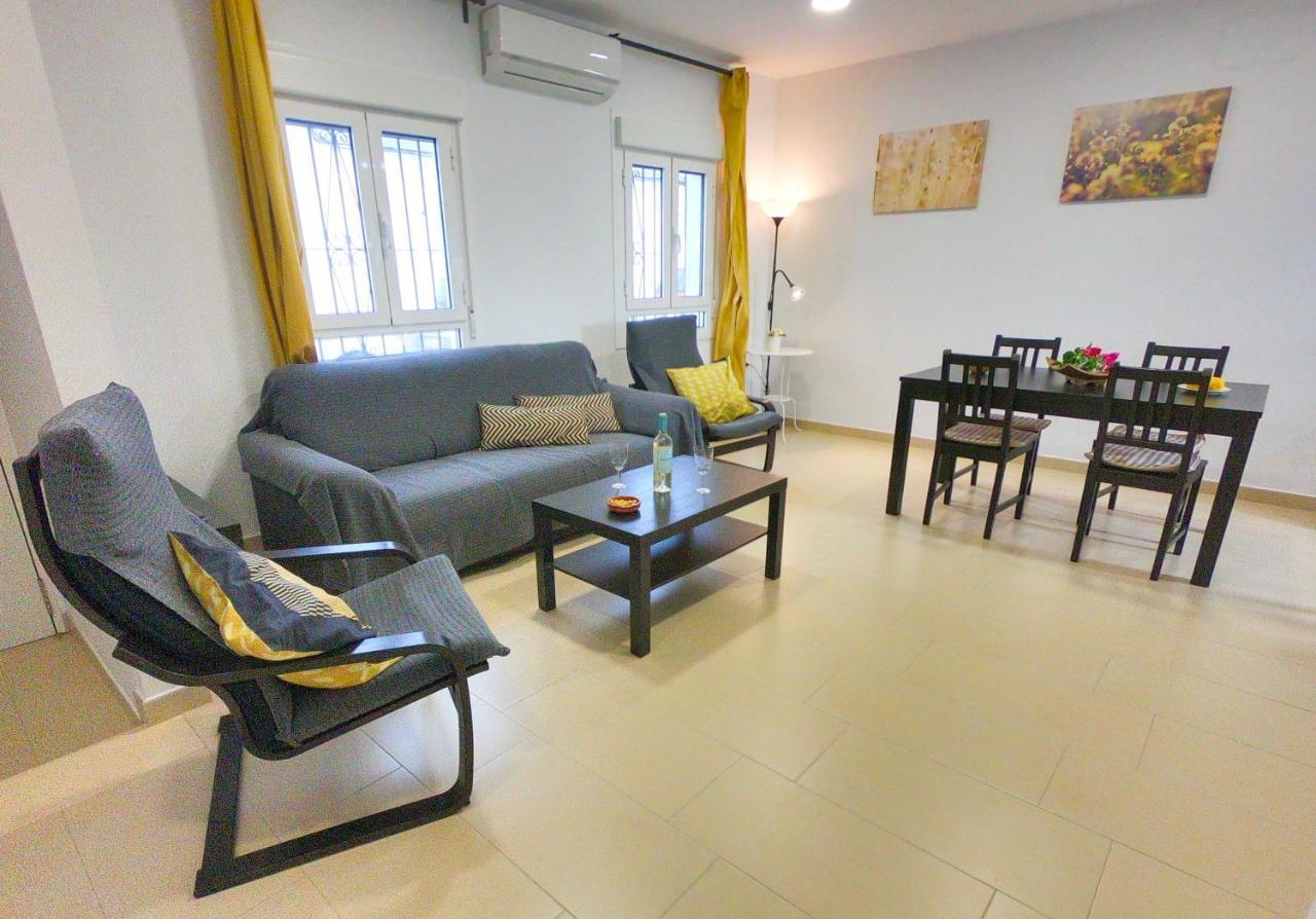 Noria Is A Comfortable Apartment With Patio And Large Terrace In Conil Conil De La Frontera Eksteriør billede